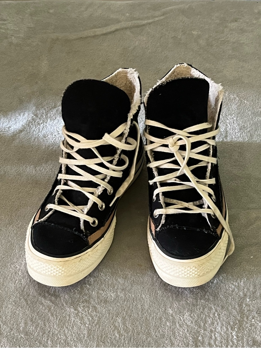 Converse Chuck 70 high  Black High-Top Sneakers with sherpa lining